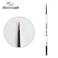 TOP LINE Marta Kolinsky 1 Brush